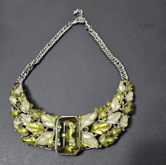 Lisner Thermoset Necklace - Picture 4 of 4